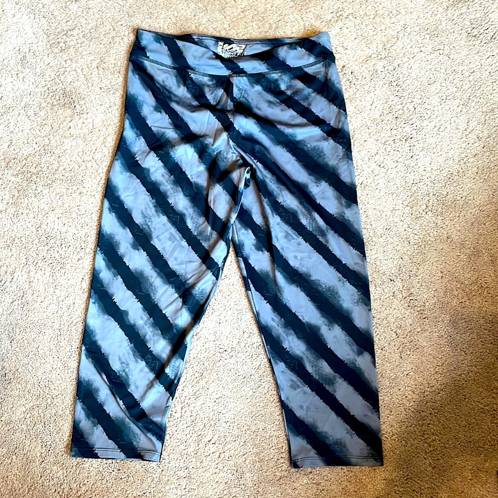 Athletic pants